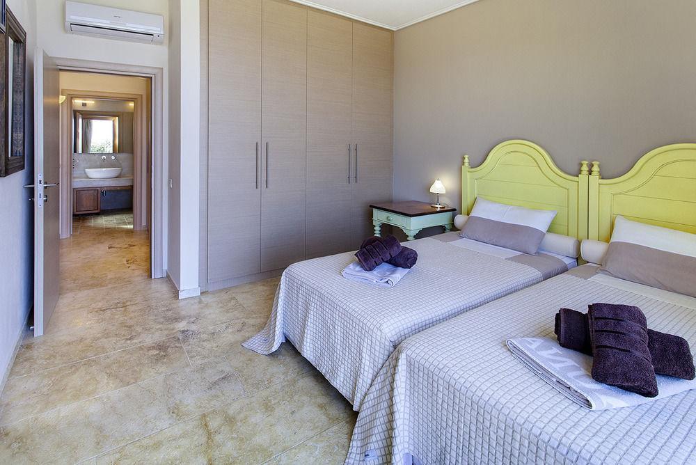 Olivia'S Villas Of Luxury Kalivia  Exteriör bild